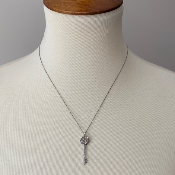 NEW Diamond Silver (Sterling) Key Pendant Necklace 10k - Picture 7 of 10